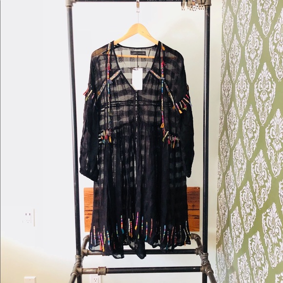 Zara - Picture 1 of 2